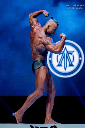 CLASSIC PHYSIQUE 178